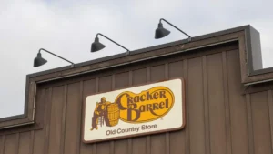 logo cracker barrel