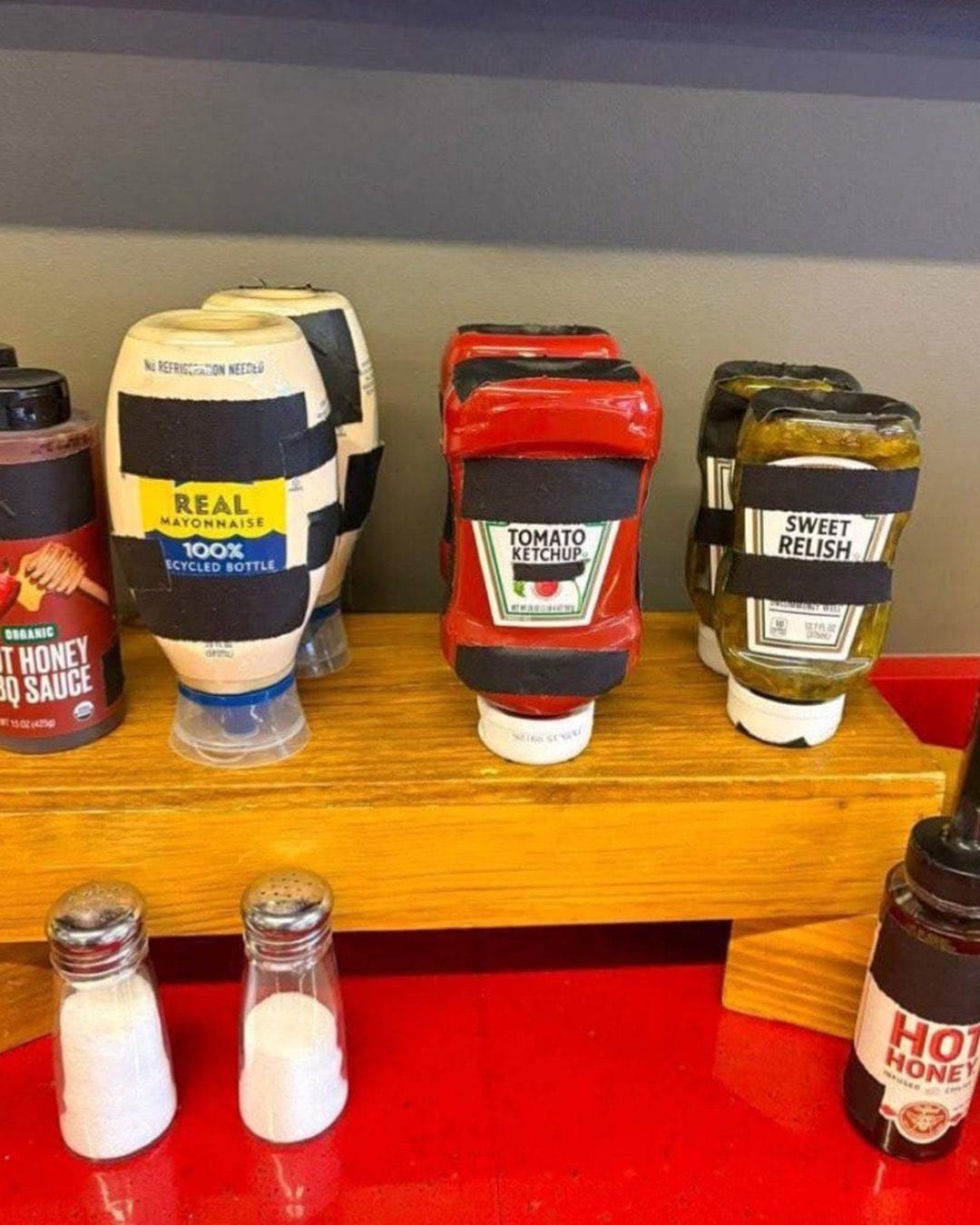 Heinz logo masqué